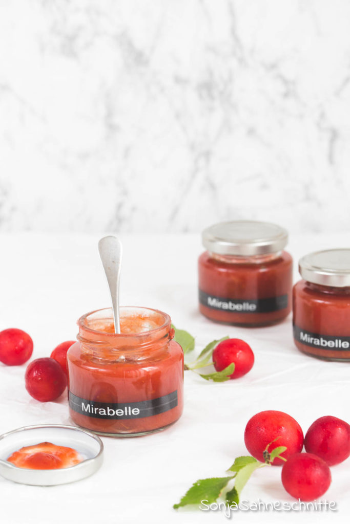 wilde Mirabellen Marmelade mit Vanille ohne Gelierzucker, ein tolles Geschenk aus der Küche und ihr braucht nur 3 Zutaten. #Geschenk #gesund #marmelade #mirabellen #obst #ohnezucker
